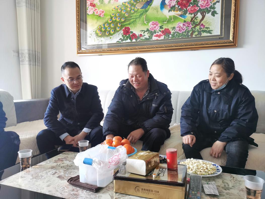 茨菇塘街道组织"我们的中国梦·湖湘文化进万家"春节走访慰问活动