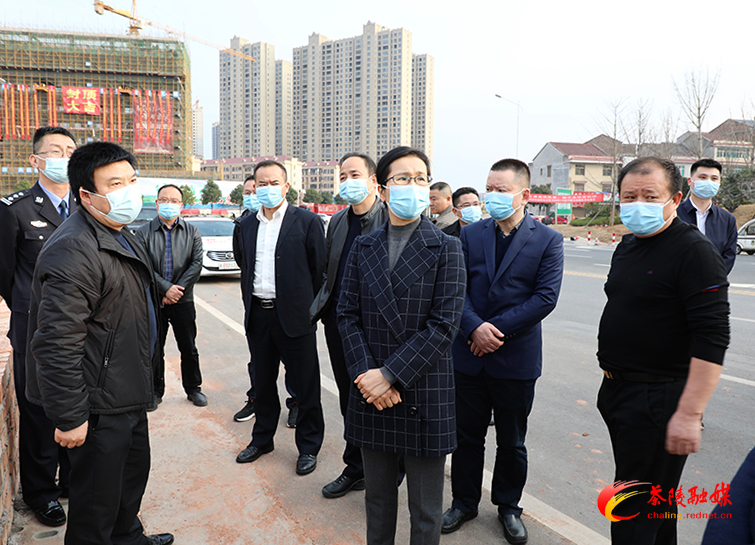 江小忠督查安全生产、疫情防控、春节物资供应等工作