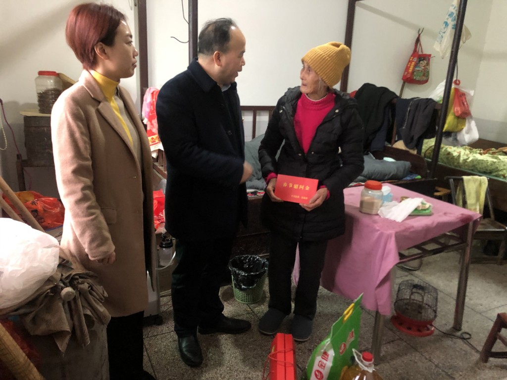 就地过年，新区留守老人、儿童有保障
