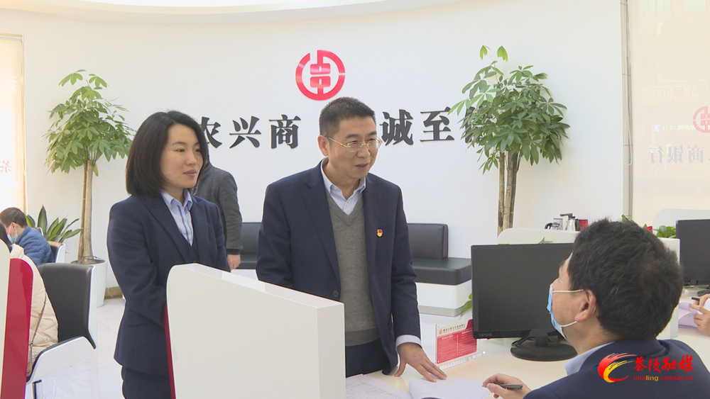 【委员风采】左胜杰：尽心履职 助推经济发展