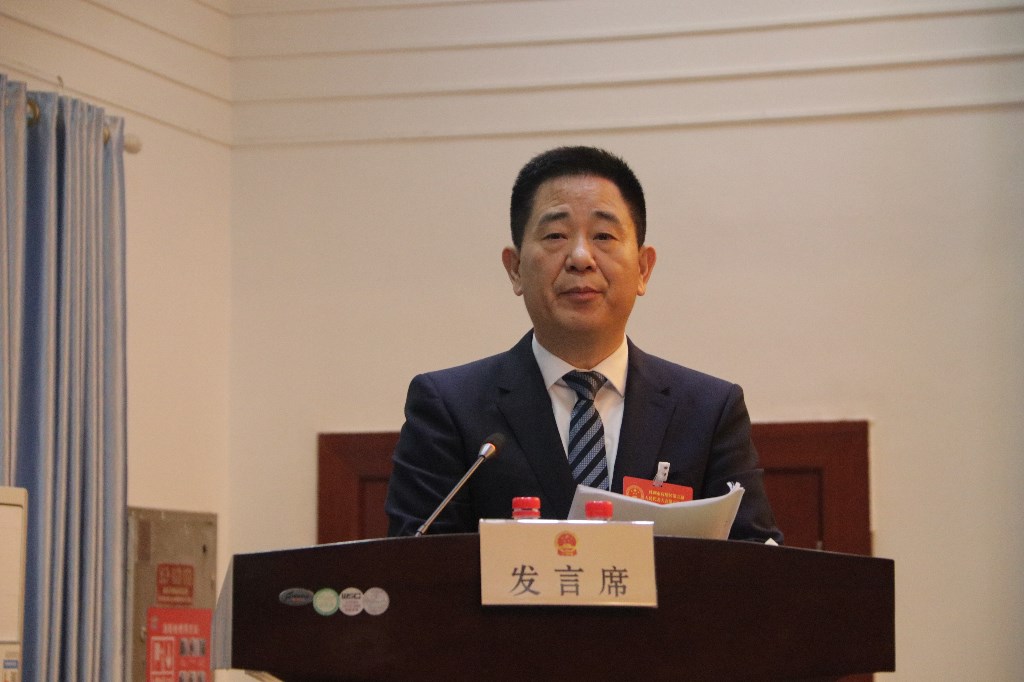 荷塘区第五届人民代表大会第六次会议召开第二次全体会议