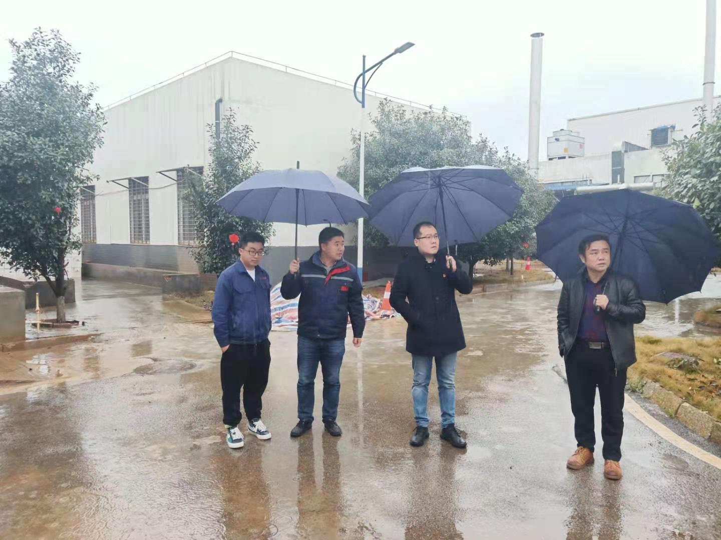 株洲市生态环境局攸县分局节前走访园区企业