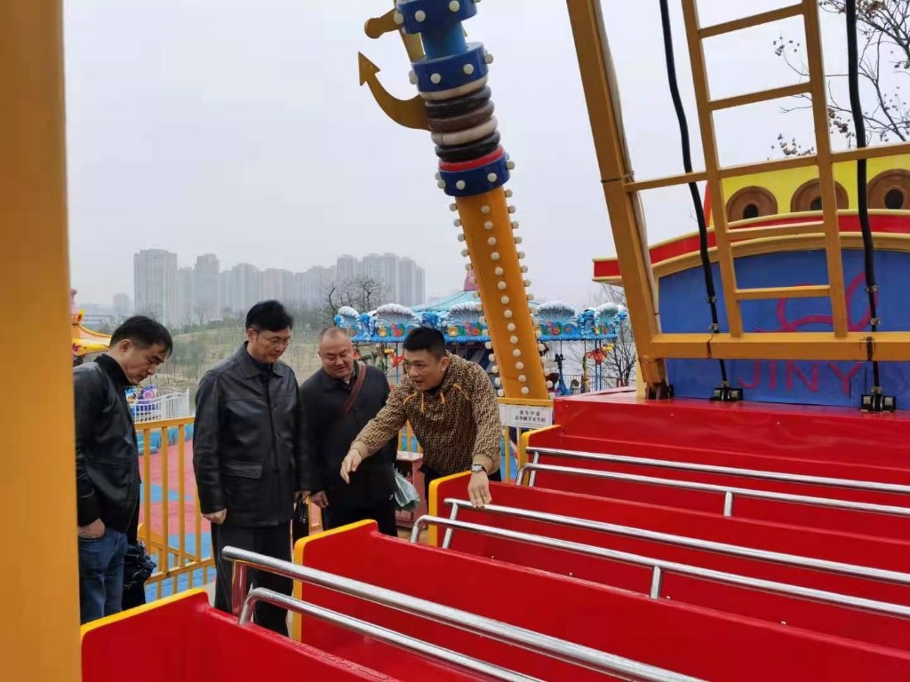 省市场监管局来株督查大型游乐设施安全工作