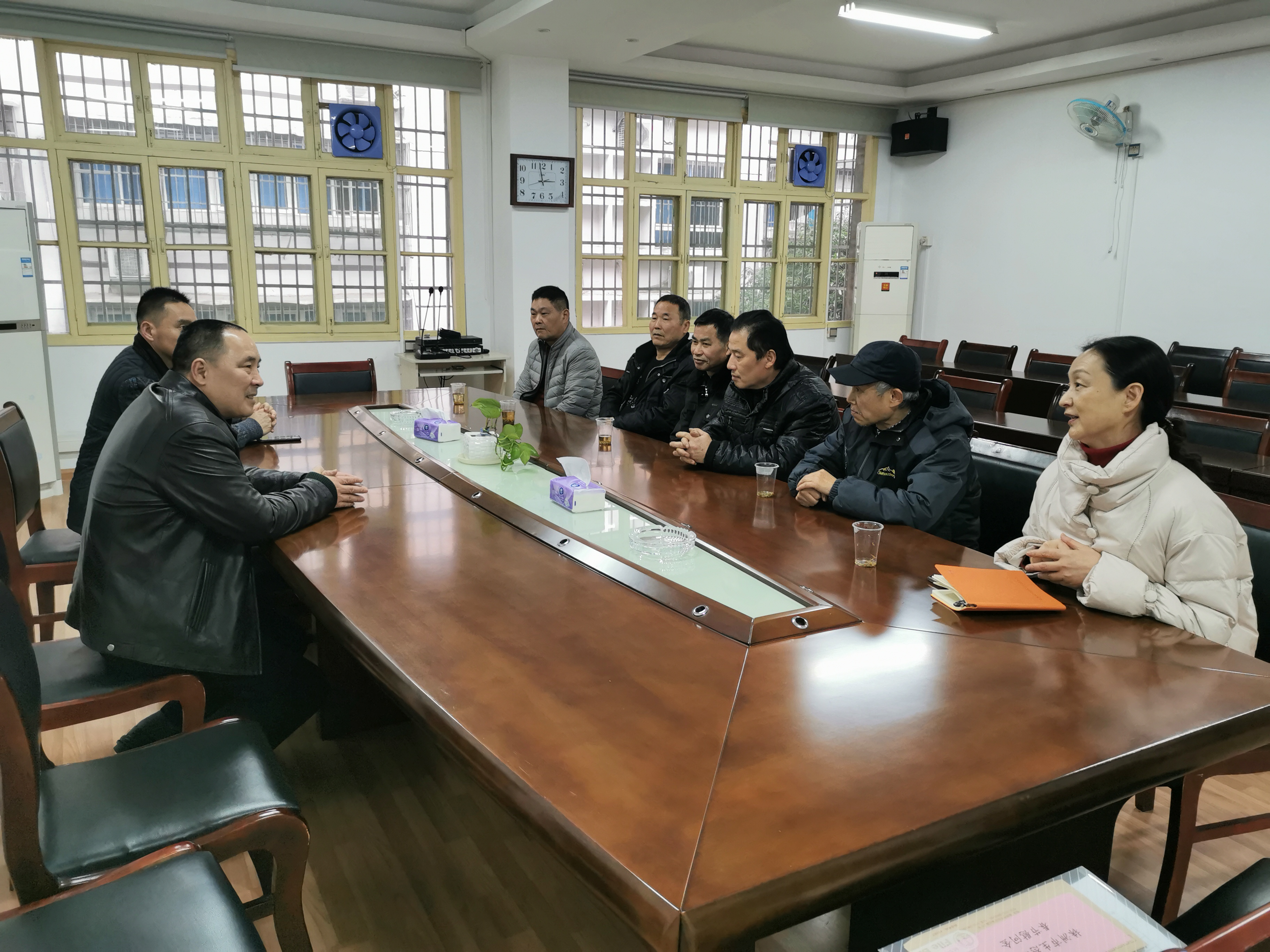株洲市生态环境局赴株洲南方建设工程有限公司开展春节前慰问活动