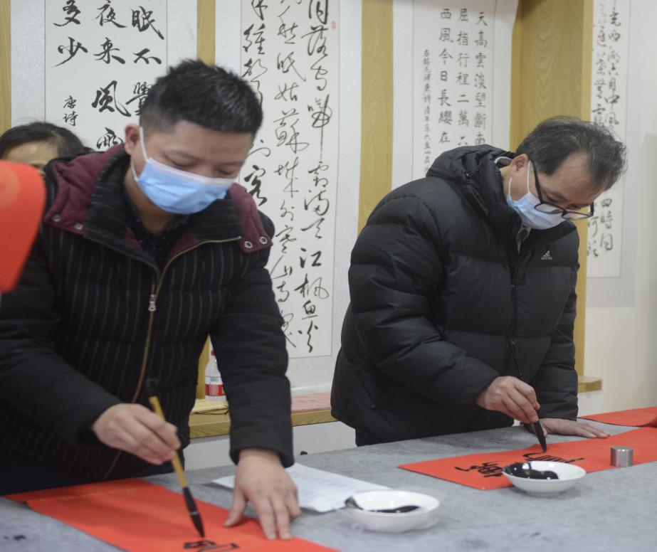 茨菇塘街道组织"我们的中国梦·湖湘文化进万家"春节走访慰问活动