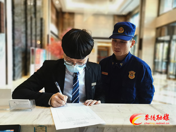 茶陵消防深入天伦酒店检查消防安全工作