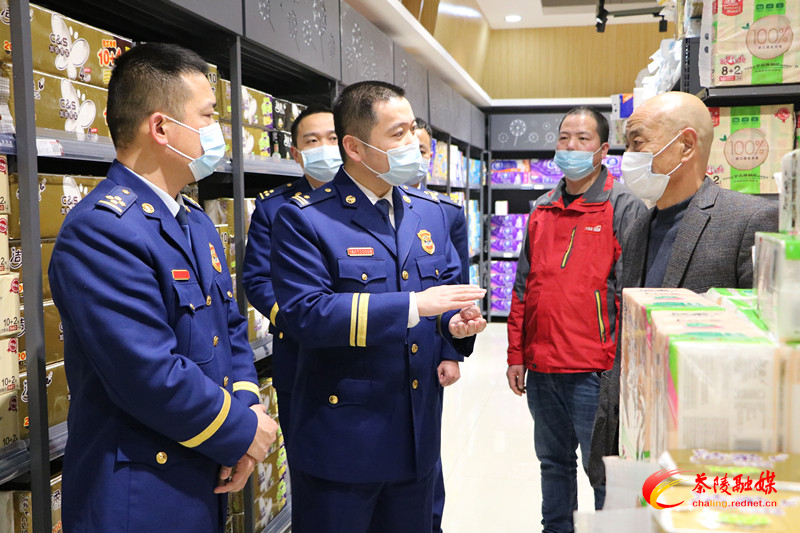 茶陵消防开展安全检查并慰问独居老人
