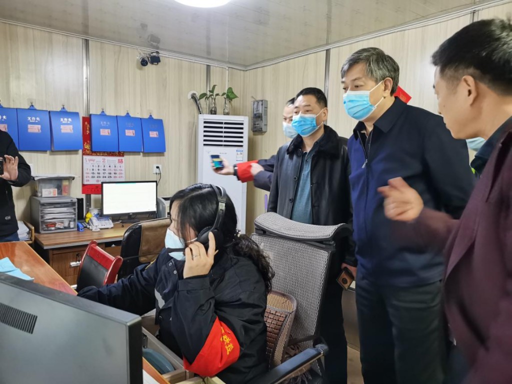 市国资委党委书记、主任吴晓光调研公交春运和安全生产工作