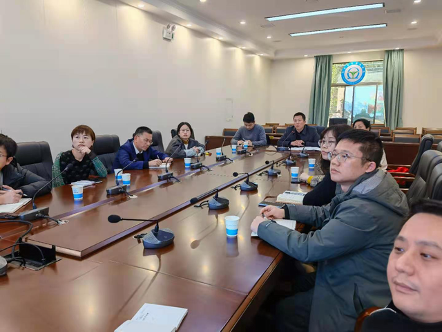 学习英雄事迹 争做优秀党员