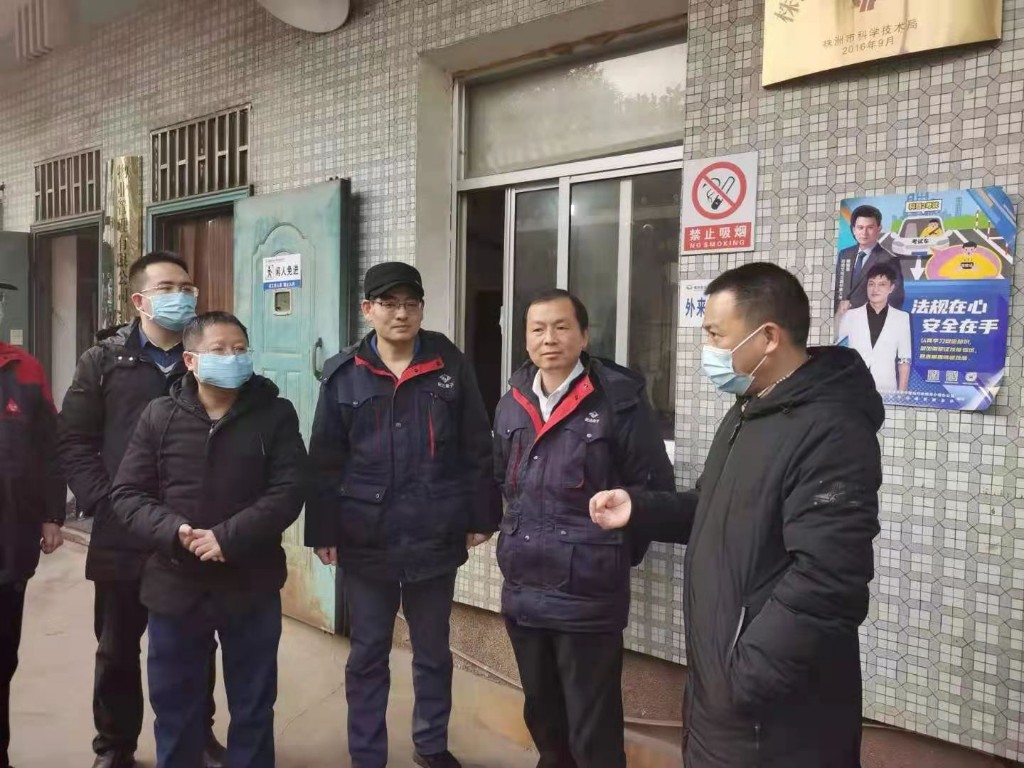 副区长一行到企业督查安全生产、疫情防控工作