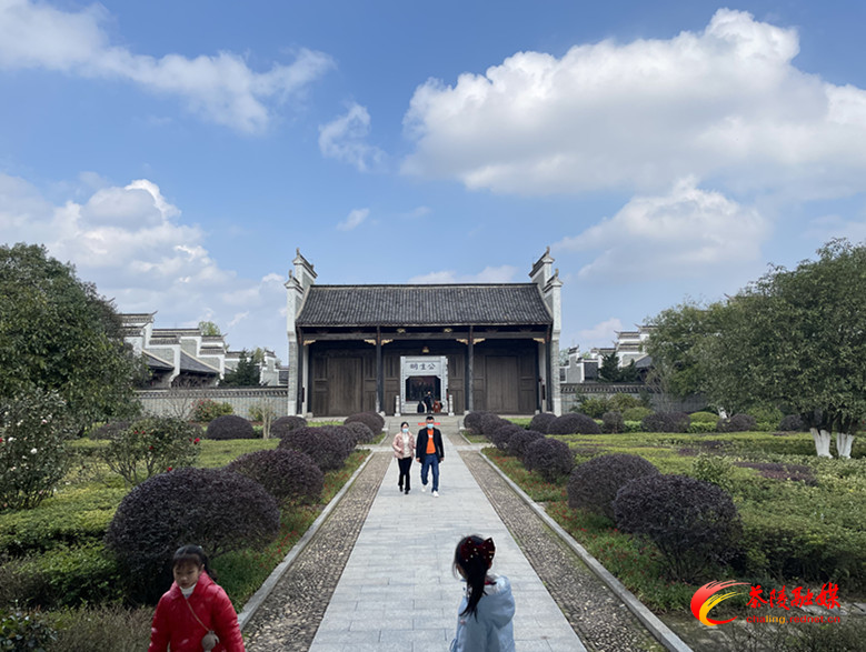 春节假期红色旅游受市民青睐