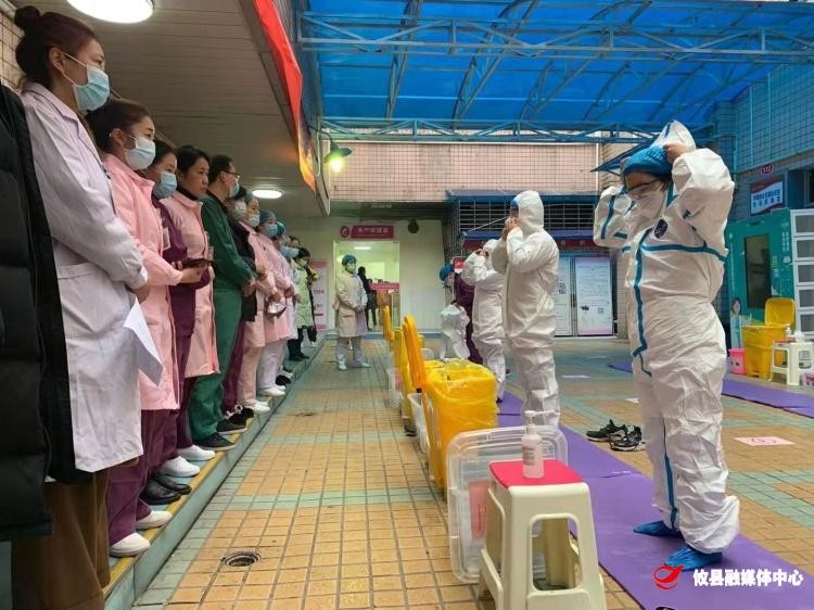 县妇幼保健院开展新冠肺炎疫情防护应急演练