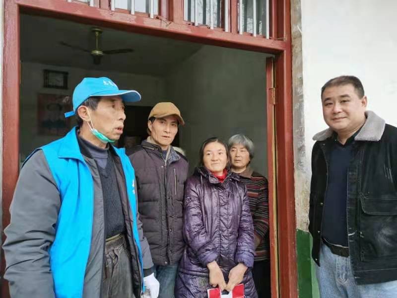 新春慰问送温暖 爱心帮困暖人心