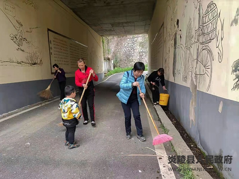 沔渡镇：党建引领整治人居环境  全民参与助力乡村振兴