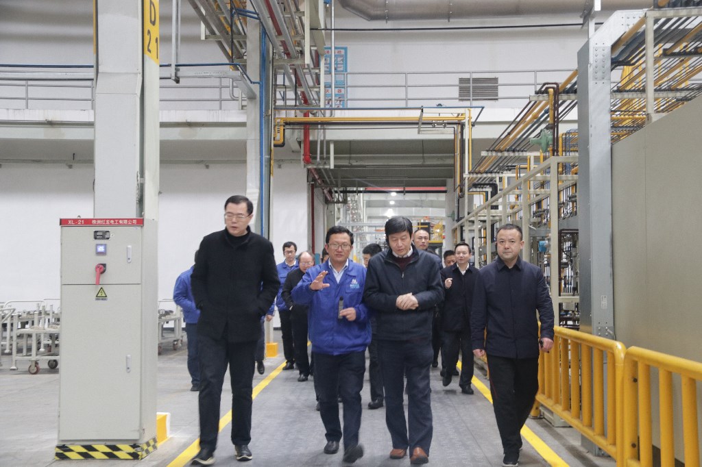省委考察调研组来荷塘区考察项目建设