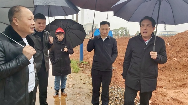 康月林调研重点企业和重点项目  要求以牛劲牛力大抓产业项目和营商环境