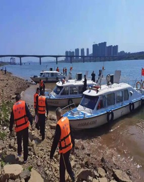 市农业综合行政执法支队牵头组织长株潭第三次联合打击非法捕捞专项行动
