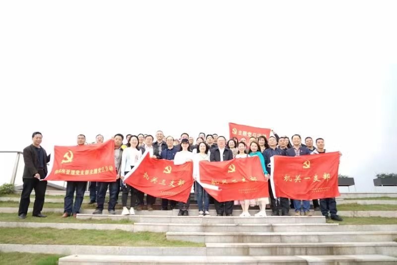 市住建局部分支部联合开展“绿色发展绿色建设”主题党日活动