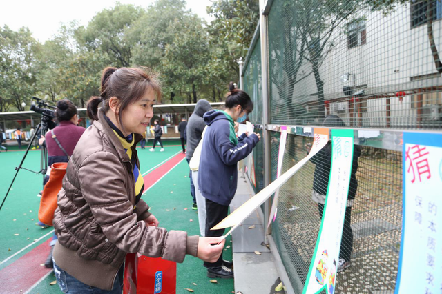 学党史践初心  悟思想聚合力