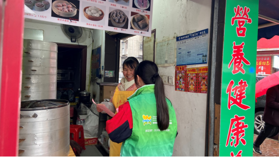 “党建”带“队建” 禁毒宣讲行