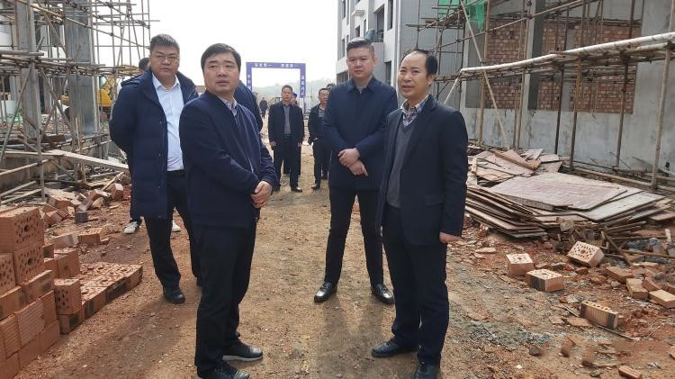 李鹏程调研重点项目建设情况  要求为项目建设提供良好环境