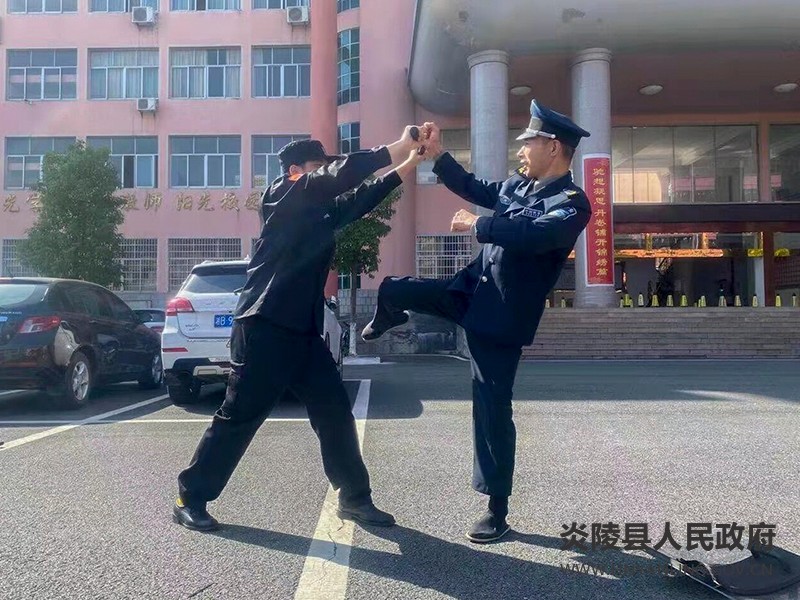 县教育局：提高校园保安素质    筑牢校园安全防线