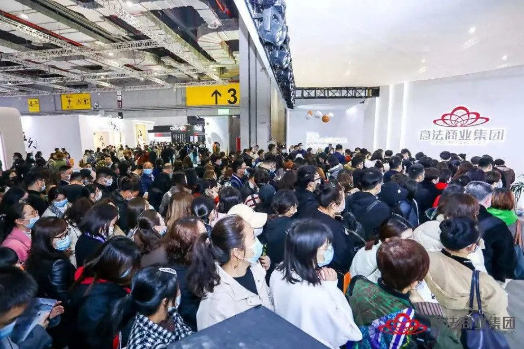 区长杨晓江带队赴上海、杭州开展服饰产业招商工作