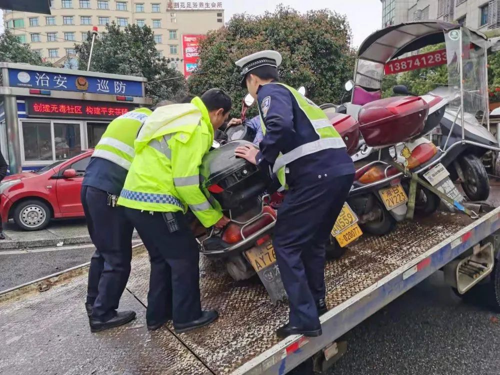 茶陵交警掀起最严摩托车整治风暴！
