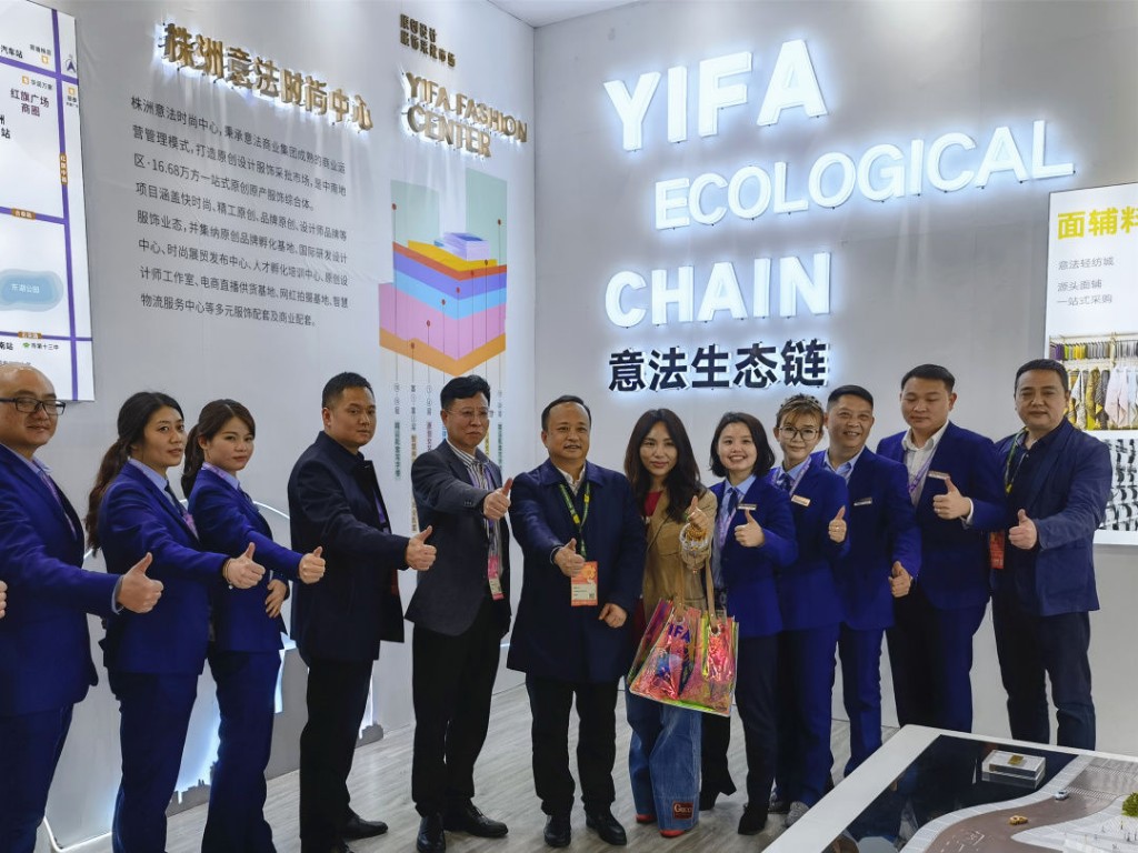 区长杨晓江带队赴上海、杭州开展服饰产业招商工作