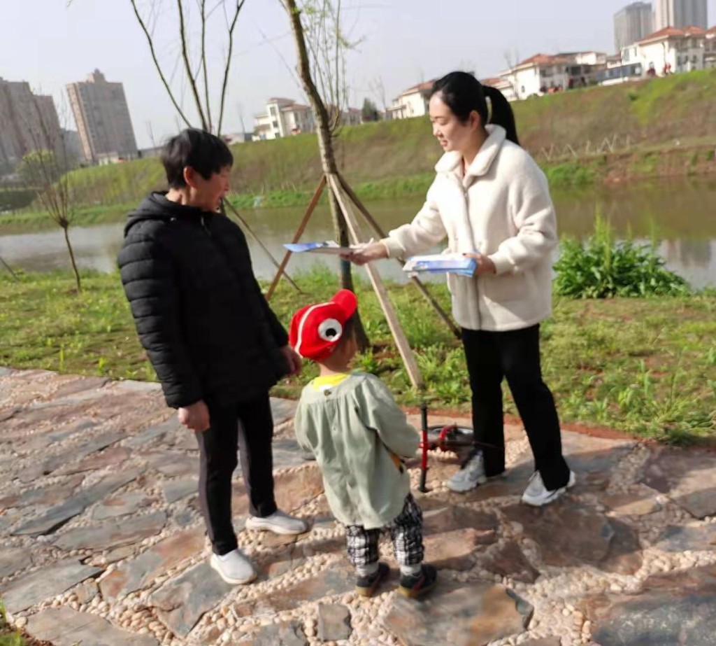 桂花街道开展“世界水日”和“中国水周”宣传活动