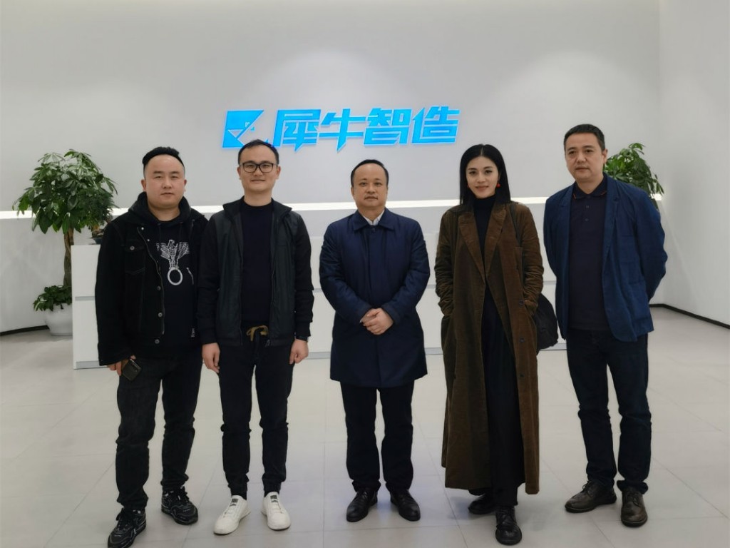 区长杨晓江带队赴上海、杭州开展服饰产业招商工作