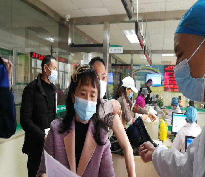 庆云街道社区卫生服务中心率先开展新冠疫苗面向普通人群接种工作