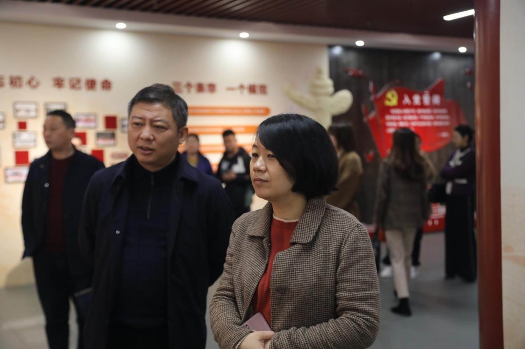 省不动产登记中心赴我局调研不动产登记
