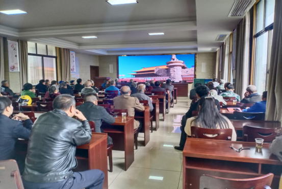 下东街道：线上学习“治理经” 线下为民办实事