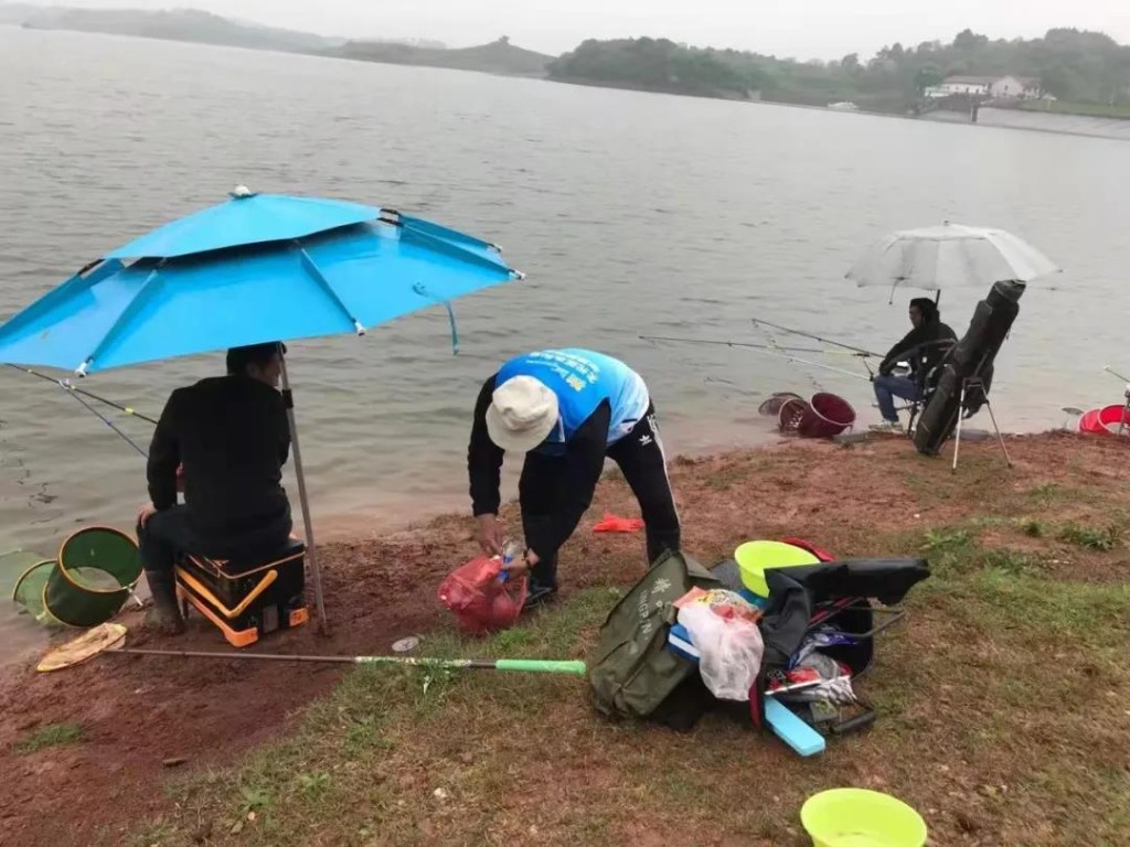 以河长制为抓手，推动“美丽 河湖”向“幸福河湖”迈进