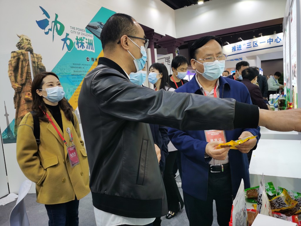 株洲16家企业组团深度“触电”