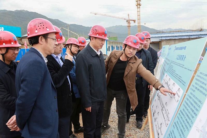 尹朝晖督查县城镇污水处理设施建设PPP项目