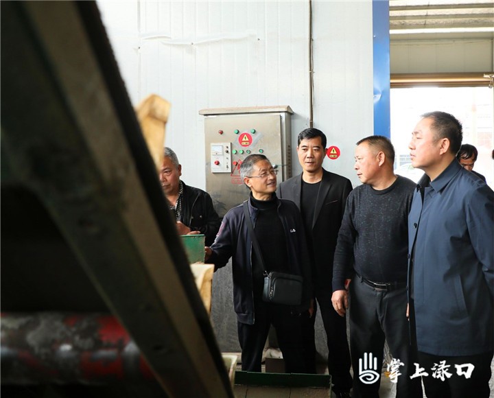 渌口区林业局组织考察学习油茶加工小作坊提质改造项目