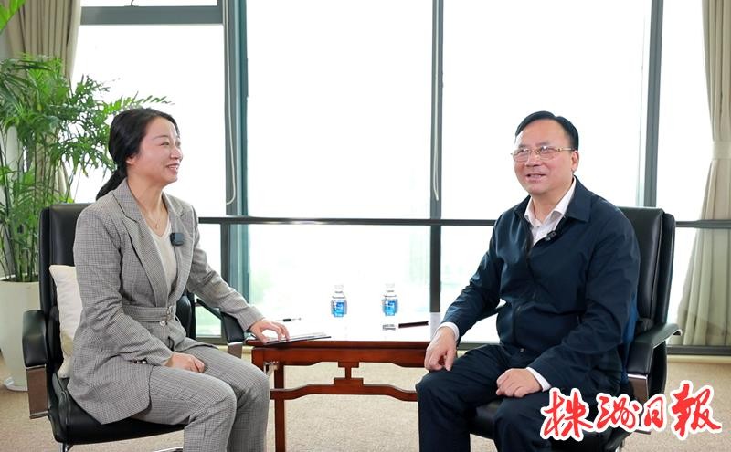 市商粮局局长潘才良：突出产业链招商 积极对接自贸区