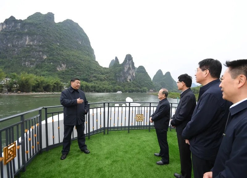 习近平在广西考察时强调 解放思想深化改革凝心聚力担当实干 建设新时代中国特色社会主义壮美广西