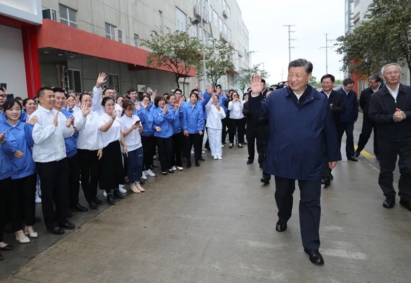 习近平在广西考察时强调 解放思想深化改革凝心聚力担当实干 建设新时代中国特色社会主义壮美广西