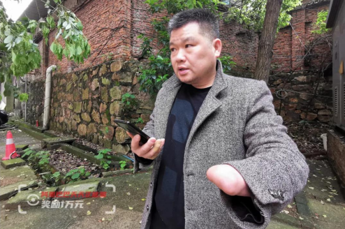 全网爆赞，雷打石潘平洋勇救落水司机