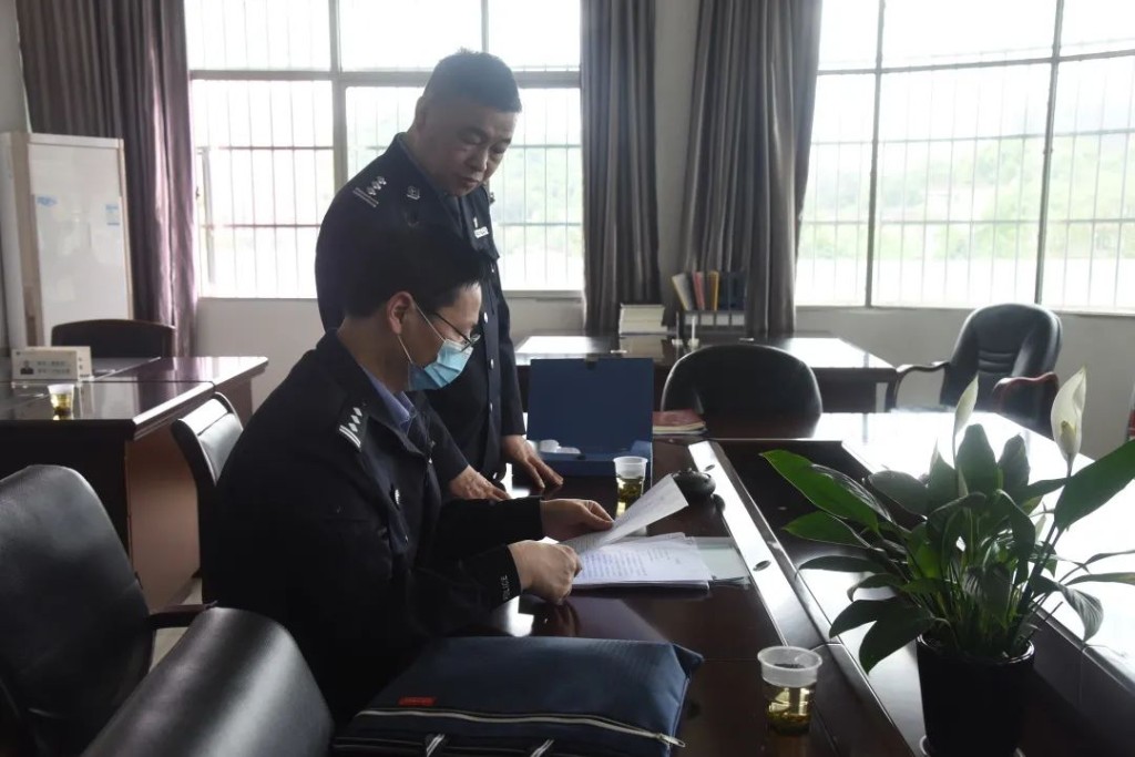 省戒毒管理局徐新辉一行到株洲市强制隔离戒毒所督导检查工作