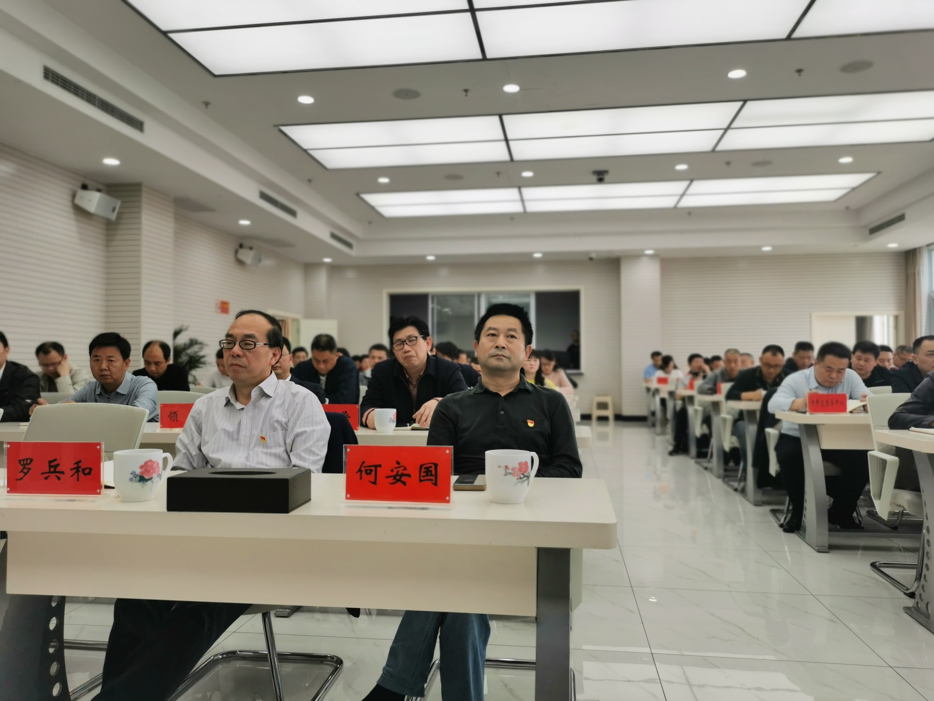 市住建局（人防办）组织党史学习教育专题宣讲