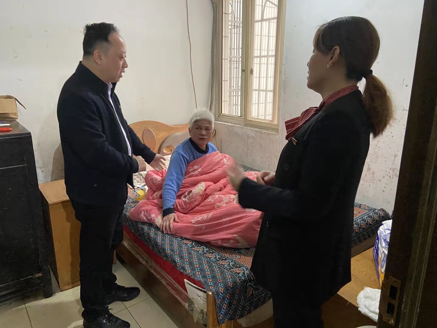 如何开展党史学习教育 —如何开展党史学习教育 ——区征地协调中心做到了“三个一”