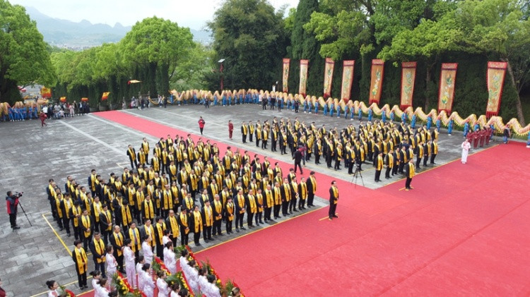 辛丑年攸县社会各界“祭祀炎帝陵”典礼隆重举行