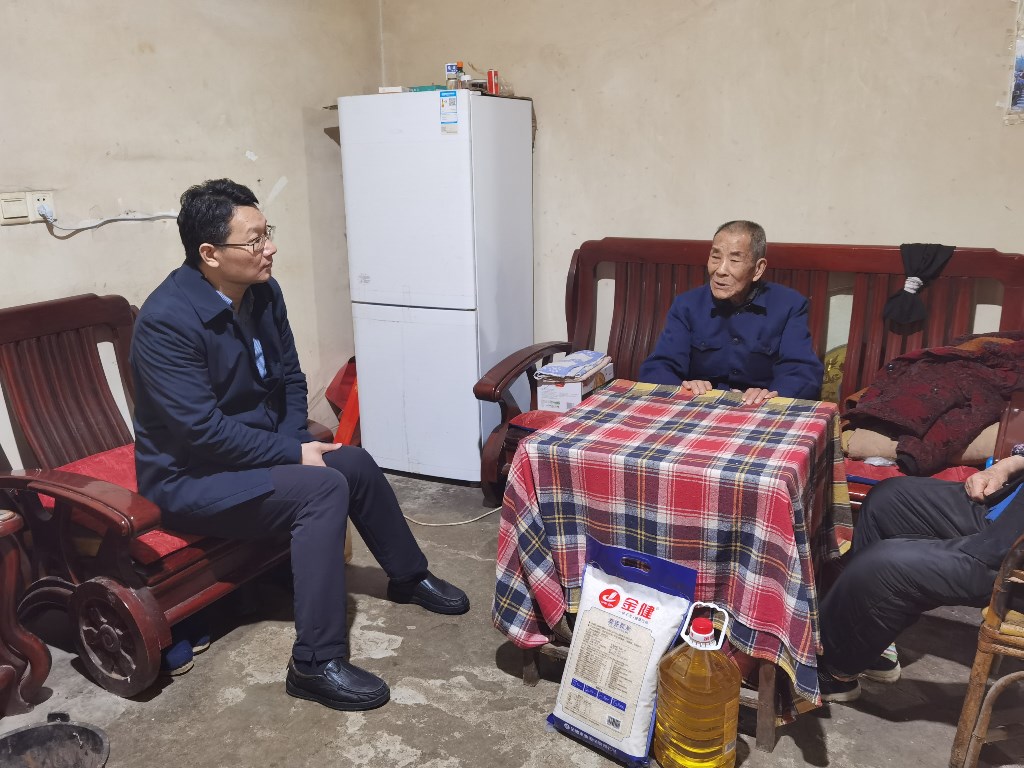 区委宣传部一行开展党史学习教育干部深入群众、深入实践活动