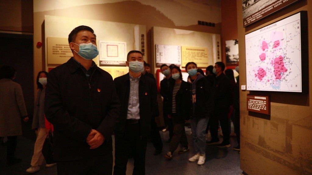 市水利局组织干部赴湖南党史陈列馆和雷锋纪念馆参观学习