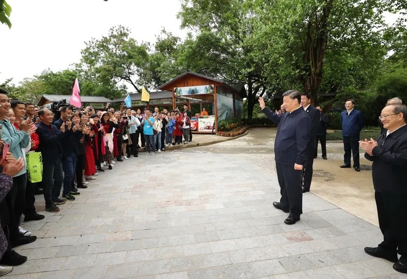 习近平在广西考察时强调 解放思想深化改革凝心聚力担当实干 建设新时代中国特色社会主义壮美广西