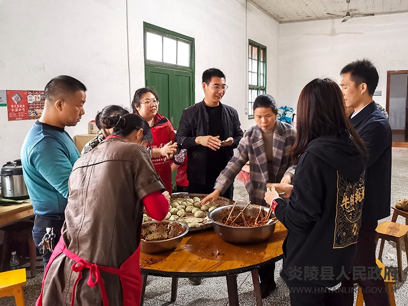 船形乡：包艾叶米粿，暖职工心田